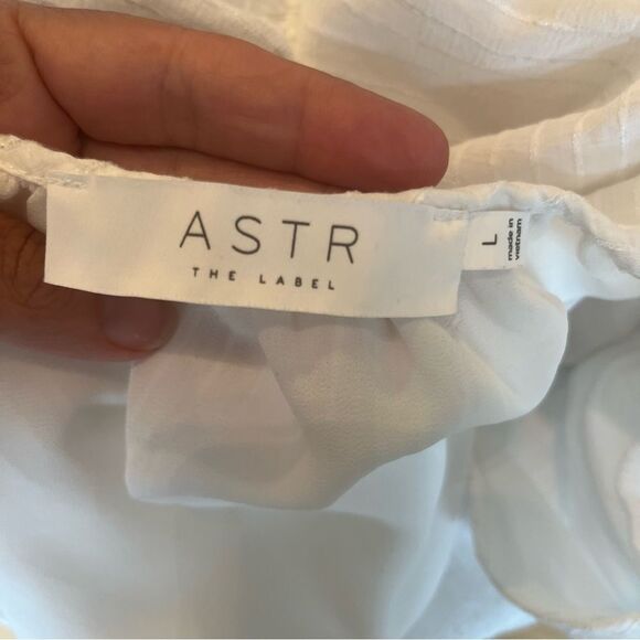 Astr The Label Cream Ruched Long Sleeve Top Sz Large - Picture 9 of 10